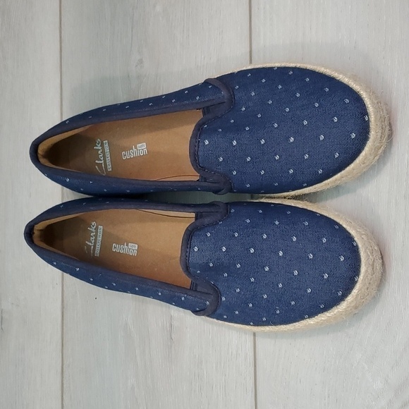 Clarks Women Cushion Soft Loafer Slip on Espadrille shoes sz 6.5W - Picture 3 of 12